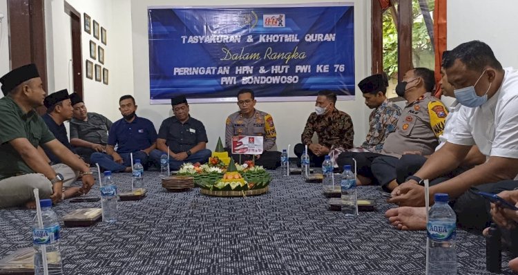 Kapolres beserta perwakilan Forpimda Bondowoso saat hadiri Tasyakuran PWI Bondowoso/RMOLJatim 