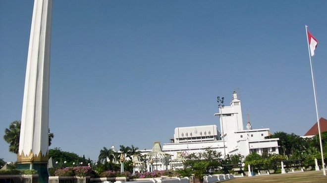 Gedung Provinsi Jatim/ net