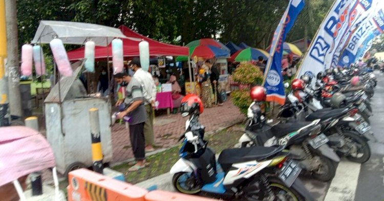 Tampak keramaian bazar Ramadhan 2022 kabupaten Bondowoso/RMOLJatim 