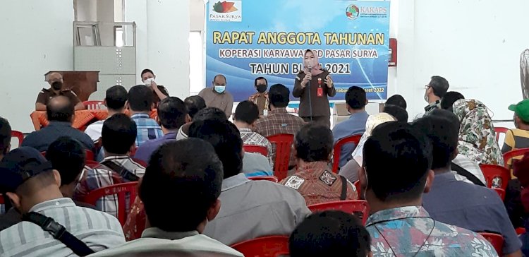 Demi Febriana dari Pidsus Kejari Surabaya saat sosialisasi di PD Pasar Surya/RMOLJatim