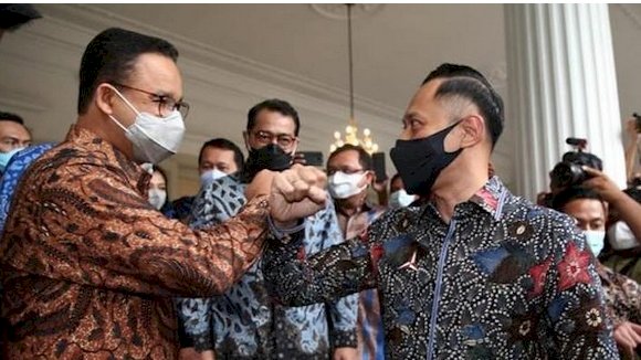 Anies Baswedan saat menerima kedatangan Agus Harimurti Yudhoyono/Net
