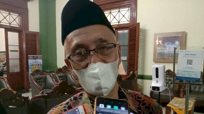 Bupati Salwa saat dikonfirmasi sejumlah media/RMOLJatim 