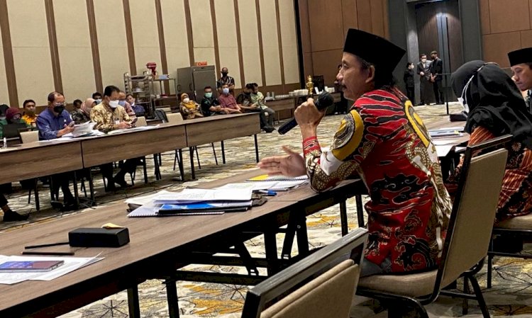 Pansus LKPj Gubernur Jatim 2021 saat menggelar rapat bersama sejumlah OPD/Istimewa