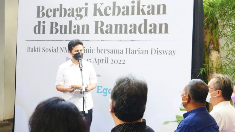 Emil Elestianto Dardak menghadiri Bakti Sosial dan Pengobatan Gratis di Kantor Harian Disway/Istimewa