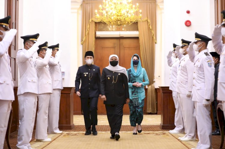 Gubernur Jawa Timur Khofifah Indar Parawansa saat peringatan Hari Otda ke XXVI 