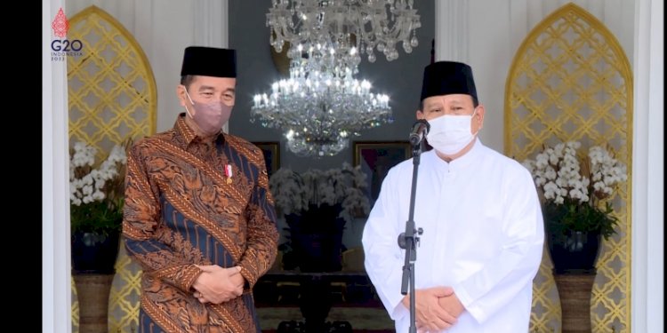 Jokowi dan Prabowo Subianto/RMOLJatim