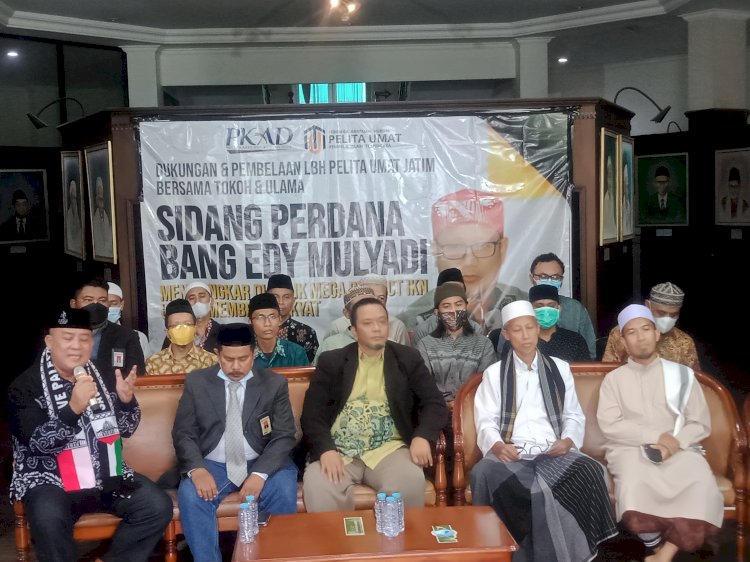 Sejumlah praktisi hukum, ulama dan tokoh yang tergabung dalam LBH Pembela Islam Terpercaya (Pelita Umat) Jawa Timur menyatakan dukungan pada Edy Mulyadi/RMOLJatim