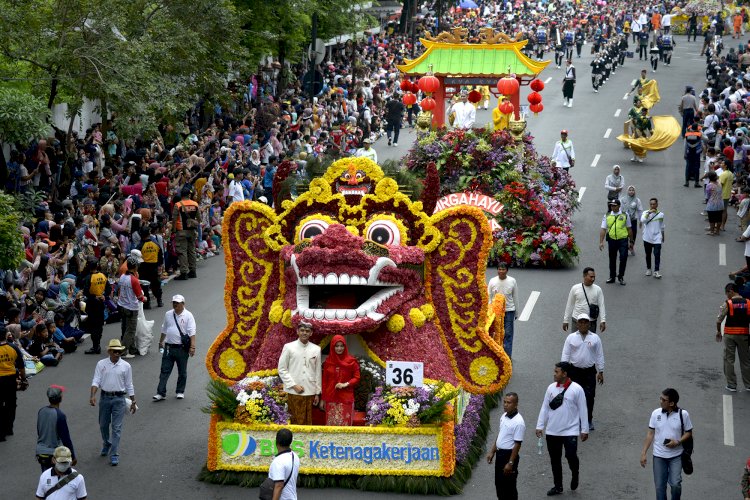 Parade peringatan hari jadi kota Surabaya ke 729/ist