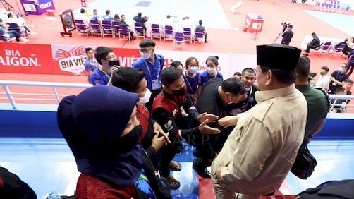 Menteri Pertahanan RI Prabowo Subianto saat menyaksikan atlet pencak silat SEA Games Vietnam/Net