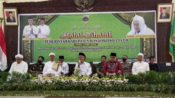 Bupati Salwa saat berikan sambutan halal bihalal Forpimda Bondowoso/RMOLJatim 