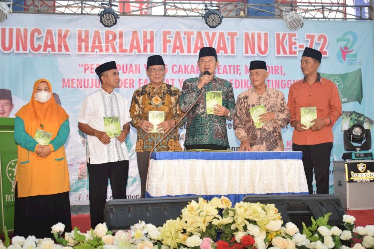 Bupati Lamongan Yuhronur Efendi saat menghadiri puncak Harlah ke-72 Fatayat NU/RMOLJatim