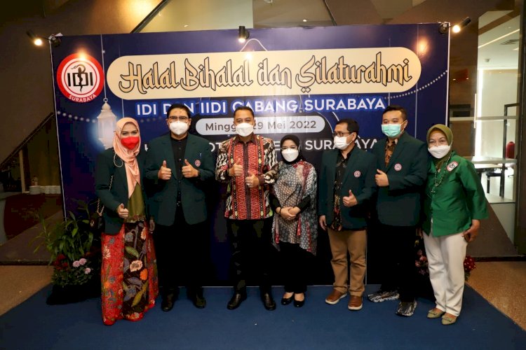 Wali Kota Eri halal bihalal IDI dan IIDI cabang Surabaya/ist