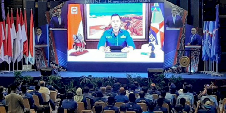 Ketum Partai Demokrat Agus Harimurti Yudhoyono saat menyampaikan pesar secara virtual kepada peserta Muscab Serentak 18 DPC PartaI Demokrat di Sumatera Utara/RMOLSumut