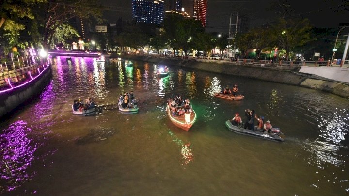 Wisata Perahu Air Kalimas/ist