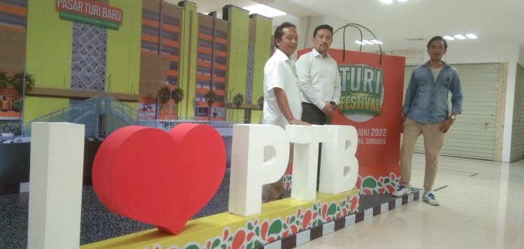 Teddy Setiadi bersama jajarannya/RMOLJatim