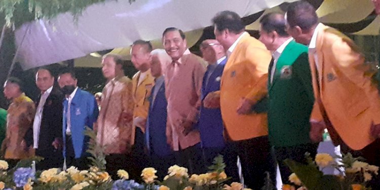 Luhut Binsar Pandjaitan bersama sejumlah tokoh saat menghadiri Silatnas Koalisi Indonesia Bersatu/RMOL