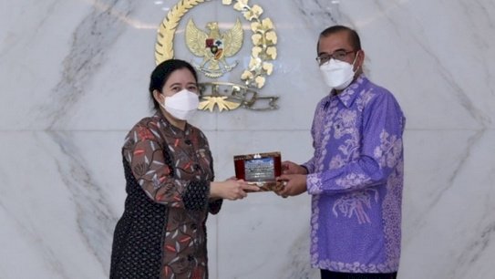 Ketua DPR RI, Puan Maharani dan Ketua KPU RI, Hasyim Asyari/RMOL