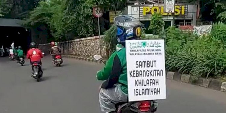 Konvoi Khilafatul Muslimin yang viral di media sosial/Net