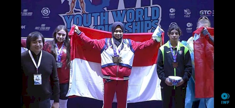 Atlet angkat besi (lifter) putri asal Pacitan, Jawa Timur, Luluk Diana berhasil meraih juara di kelas 49 kg putri dalam ajang International Weightlifting Federation (IWF) Youth World Championship 2022 di Leon, Guonojuoto, Meksiko/Ist