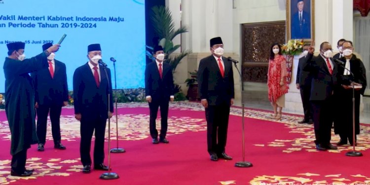 Sumpah jabatan menteri dan wakil menteri baru oleh Presiden Joko Widodo di Istana Merdeka, Jakarta Pusat, Rabu (15/6)/Repro