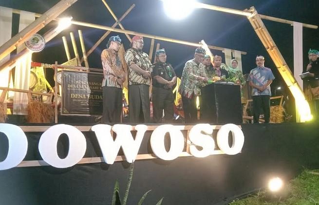 Bupati Bondowoso beserta pejabat terkait saat resmikan Desa Sukosari Kidul Sebagai Desa Budaya/RMOLJatim 