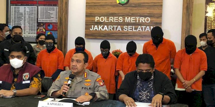 Kapolres Metro Jakarta Selatan, Kombes Budhi Herdi Susianto, saat menyampaikan keterangan pers di Polres Metro Jakarta Selatan, Jumat (24/6)/Ist