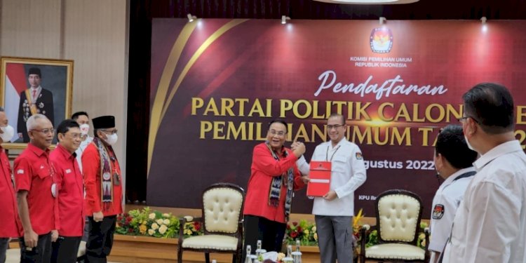  Partai Demokrasi Indonesia Perjuangan (PDIP) mendaftarkan diri sebagai bakal calon peserta pemilu 2024 ke Komisi Pemilihan Umum (KPU)/Ist