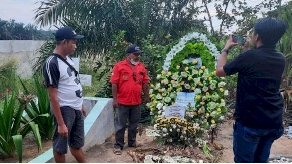 Makam Brigadir J/Net