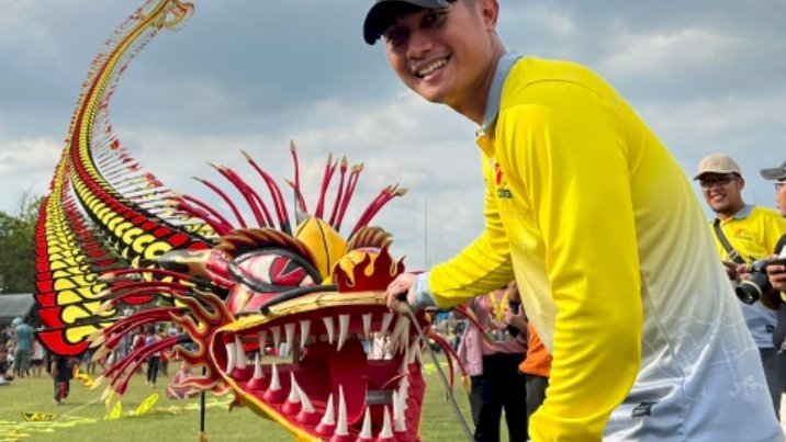 Bupati Tuban saat menghadiri Festival Layang Layang  di Kecamatan Plulpang  Tuban/RMOLJatim