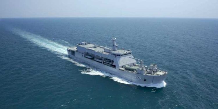 Kapal Perang Republik Indonesia (KRI) Jenis Angkut Tank (AT)-7 KRI Teluk Calang-524/net