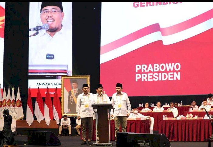 Ketua DPD Partai Gerindra Jawa Timur Anwar Sadad didampingi Sekretaris Kharisma Febriansyah dan Bendahara M Fawait di acara Rapimnas Gerindra di Sentul International Convention Center, Bogor, Jawa Barat/Ist