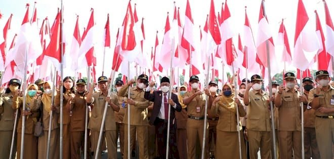  Wali Kota Malang, Drs.H. Sutiaji (Tengah) Mengenakan Jas Hitam didampingi Wakil Wali Kota Malang, Ir. H. Sofyan Edi Jarwoko beserta seluruh Jajaran SKPD/Ist