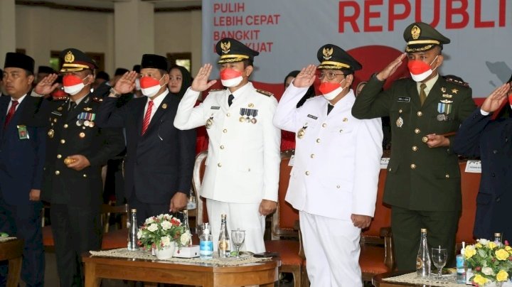 Pelaksanaan Upacara HUT ke-77 RI di Lamongan Berlangsung Khidmat /RMOLJatim