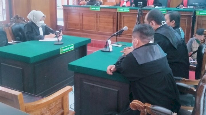 Suasana pembacaan putusan bebas kasus dugaan pemalsuan surat di PN Surabaya/RMOLJatim