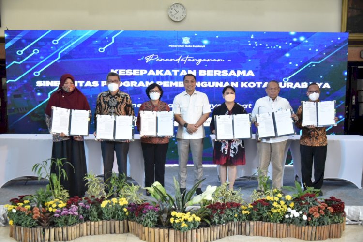Wali Kota Eri Cahyadi bersama perguruan tinggi swasta di Surabaya/RMOLJatim