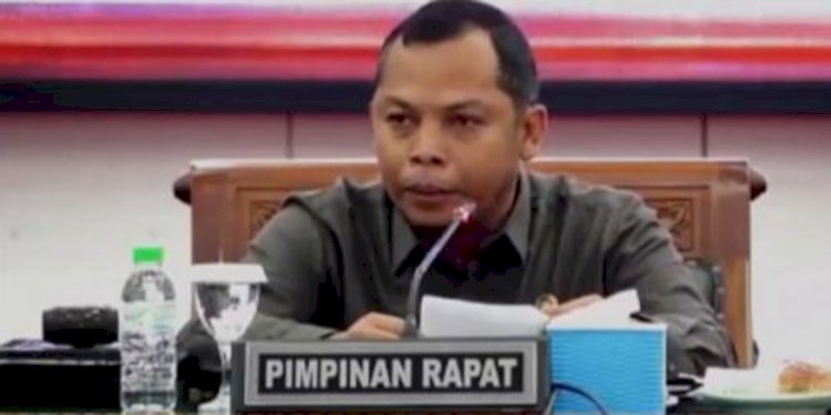 Ketua DPRD Kabupaten Lumajang, Anang Akhmad Syaifuddin resmi mengundurkan diri/Net