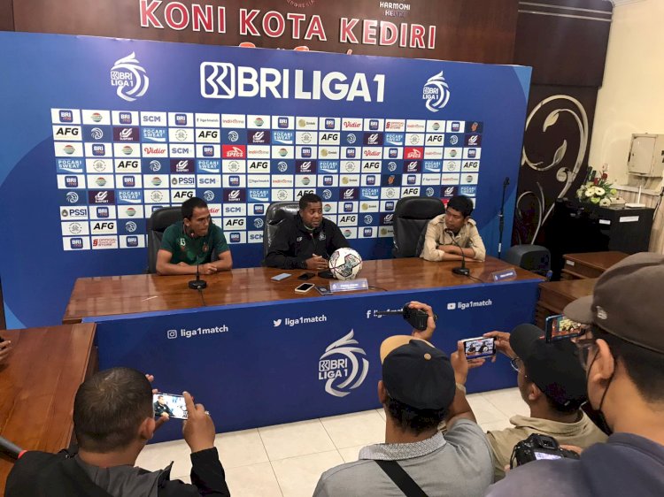  Suasana pre-match pressconference persik Kediri versus Arema FC