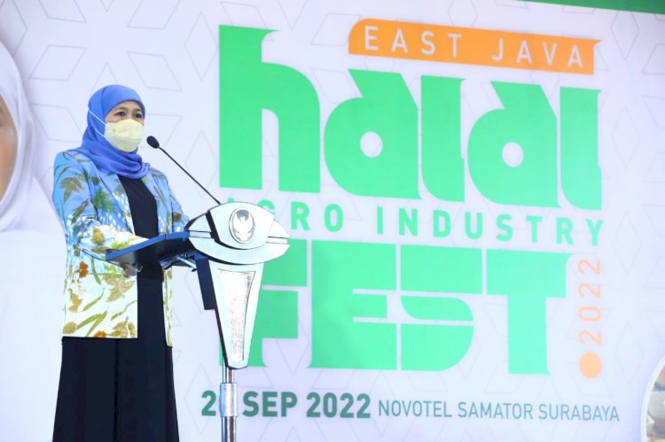 Gubernur Khofifah Indar Parawansa saat membuka gelaran East Java Halal Agro Industry Festival Tahun 2022/Ist