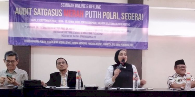Ketua Indonesia Police Watch (IPW), Sugeng Teguh Santoso (kanan) dalam diskusi bertema "Audit Satgasus Merah Putih POLRI, Segera!"/Ist