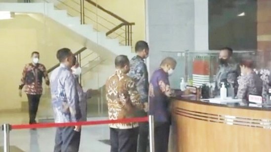 Hakim Agung pada Mahkamah Agung (MA), Sudrajad Dimyati tiba di Gedung Merah Putih KPK, Jakarta/Ist