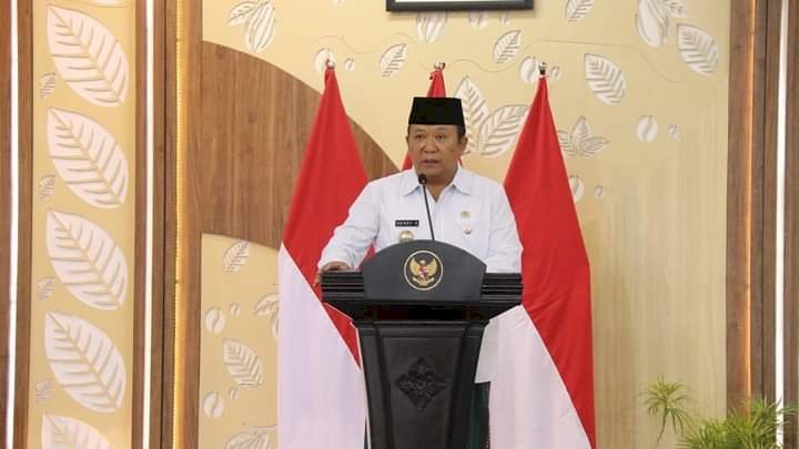 Bupati Jember Hendy Siswanto saat menghadiri sosialisasi resosek di aula PB Sudirman/Ist