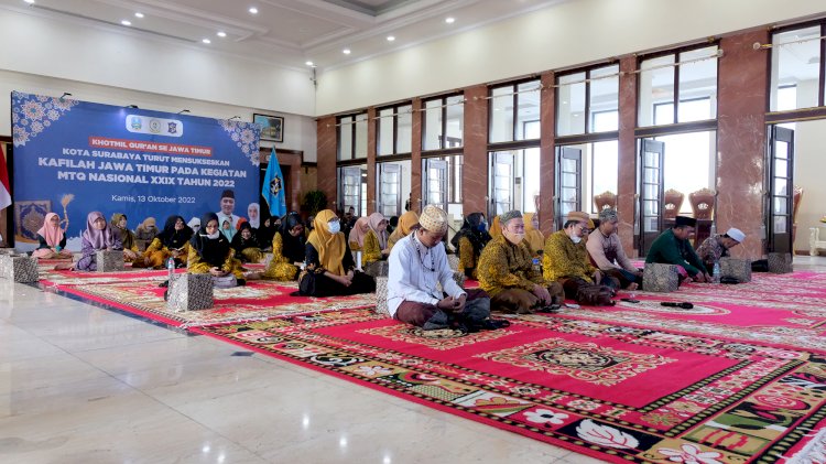 Khotmil Quran se-Jawa Timur di lobby lantai 2 kantor Balai Kota Surabaya/ist