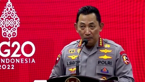 Kapolri Jenderal Listyo Sigit Prabowo menggelar konferensi pers usai mendapat arahan tertutup dari Presiden Joko Widodo di Istana Negara/Net