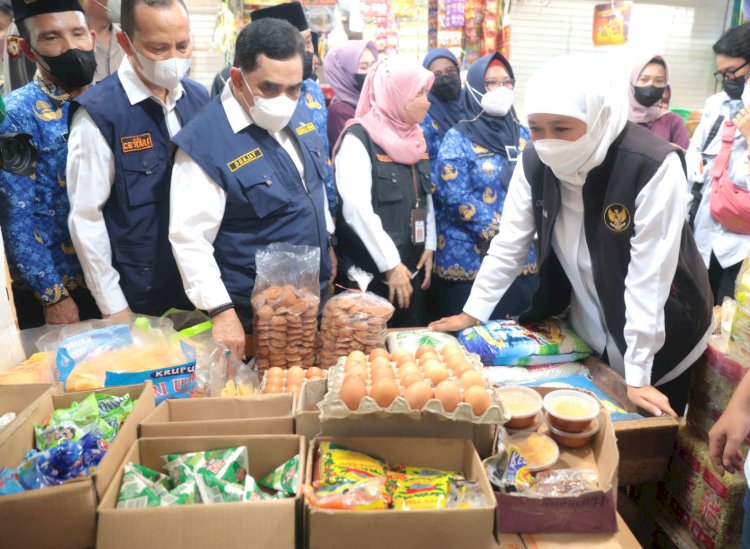 Khofifah Indar Parawansa blusukan meninjau Pasar Baru Gresik/RMOLJatim