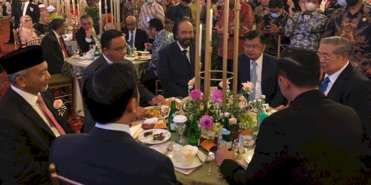 SBY, JK, Surya Paloh bersama Anies-AHY duduk semeja saat hadiri pernikahan putri Habib Salim Segaf/Ist