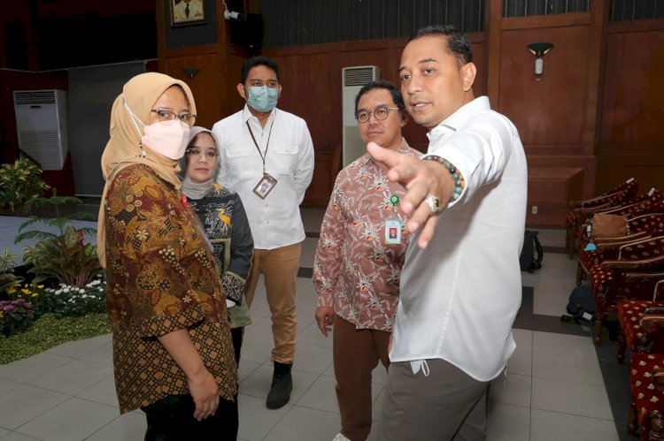 Wali Kota Eri Cahyadi bersama jajaran Kemenkes RI, Dinas Kesehatan Jawa Timur dan Dinkes Surabaya/ist