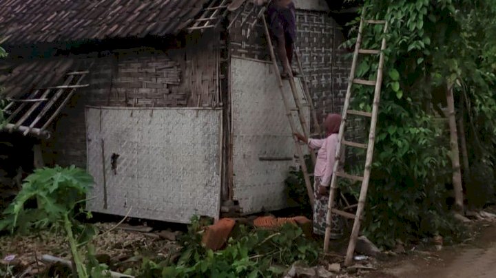 Srikandi Ganjar bantu korban bencana di Pasuruan 