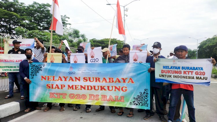 Aksi dukungan para nelayan terhadap KTT G20 di Bali/RMOLJatim