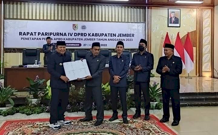 Sidang Paripurna penetapan APBD tahun anggaran 2023/Ist