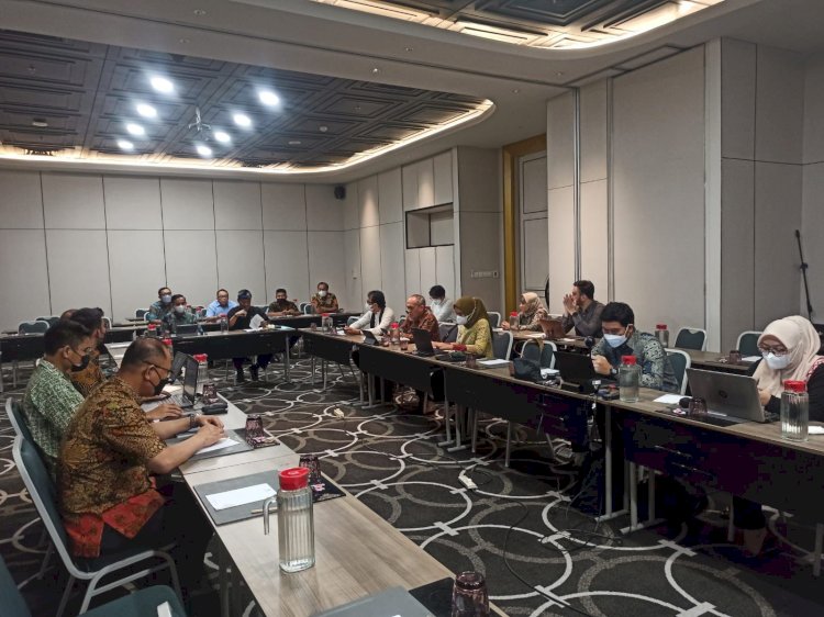 Rapat penyiapan pilot project rusun dengan skema SKBG Surabaya antara asosiasi asosiasi pengembang, PT Yekape, para pakar dan pemerhati hunian di Indonesia/ist